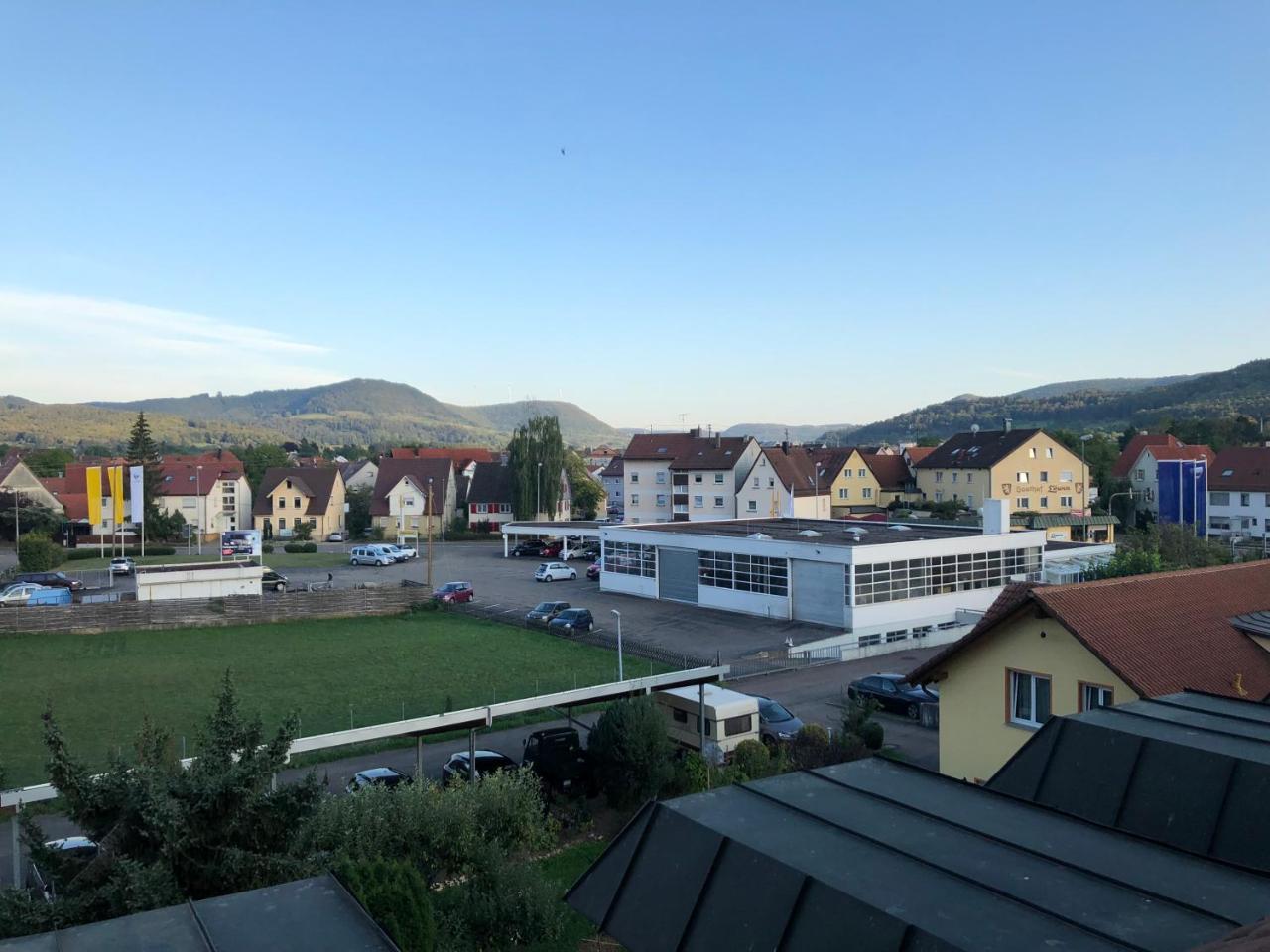 Hotel-Restaurant Und Gaestehaus Loewen Süßen Екстериор снимка