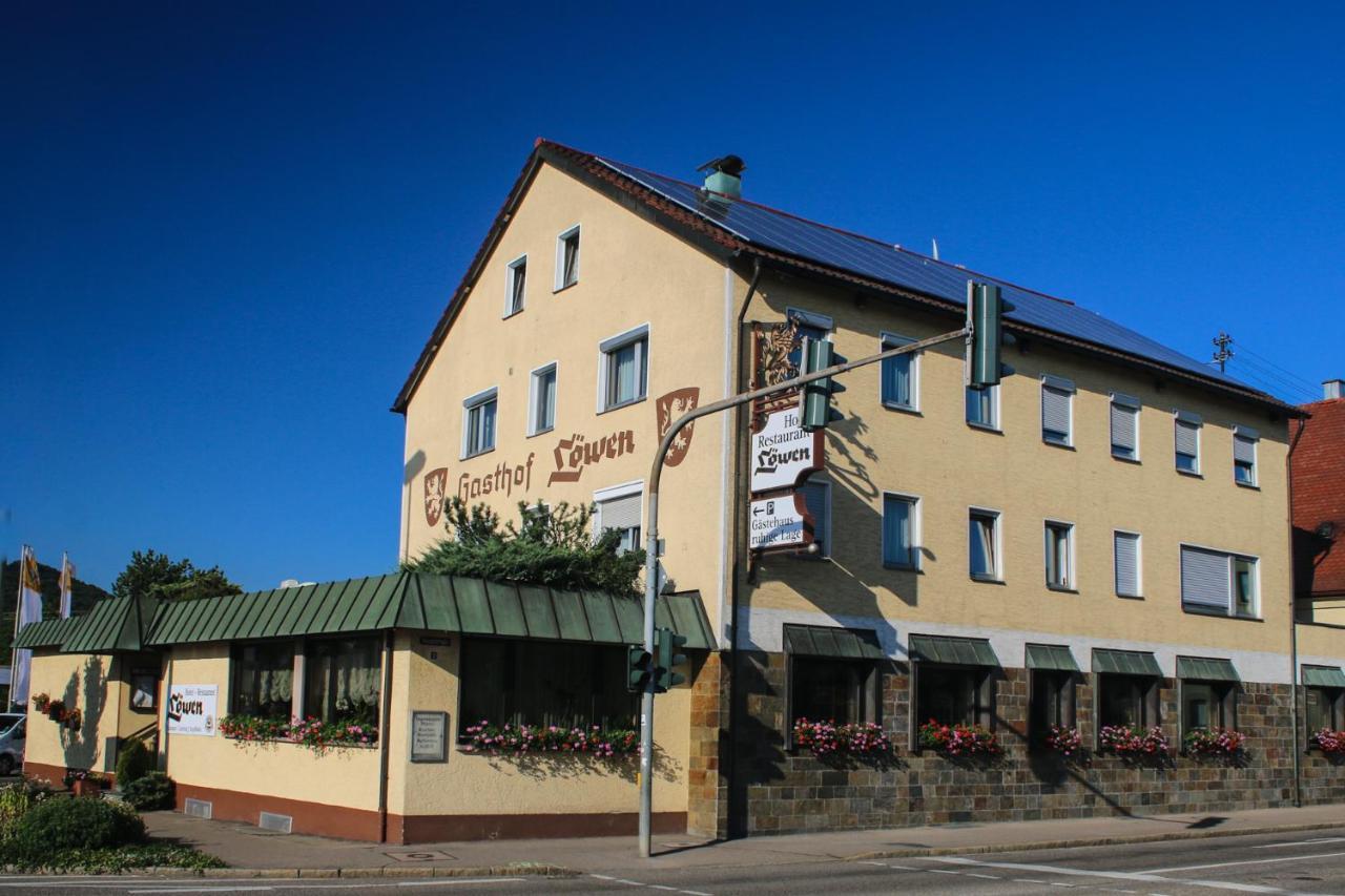 Hotel-Restaurant Und Gaestehaus Loewen Süßen Екстериор снимка